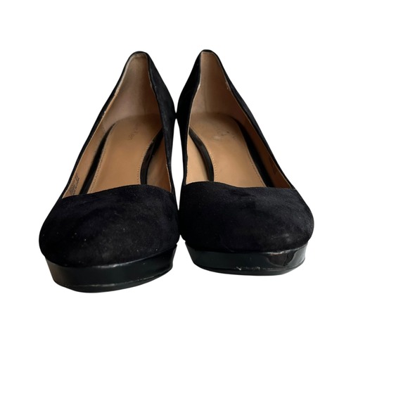 Calvin Klein Women's 8.5 Black Suede Gold Accent Paulette Platform Heels‎ Pumps - Picture 3 of 16